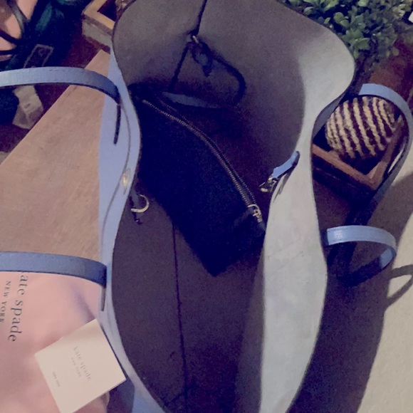 Kate spade tote purse - Picture 3 of 4